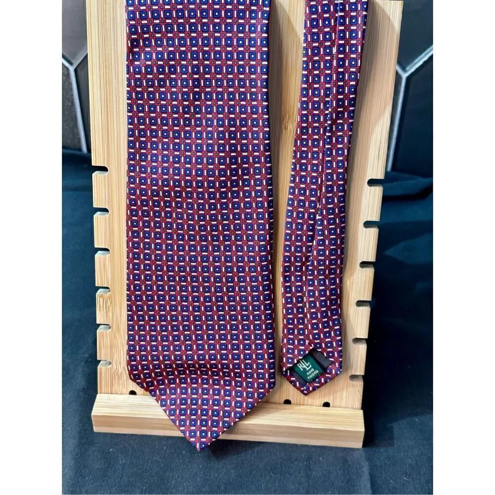 Lauren Ralph Lauren 100% silk tie
